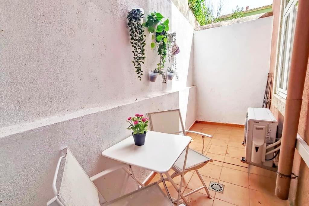 Sapadores - 2 Bedrooms Apartment Lisbon Boho Chic Εξωτερικό φωτογραφία